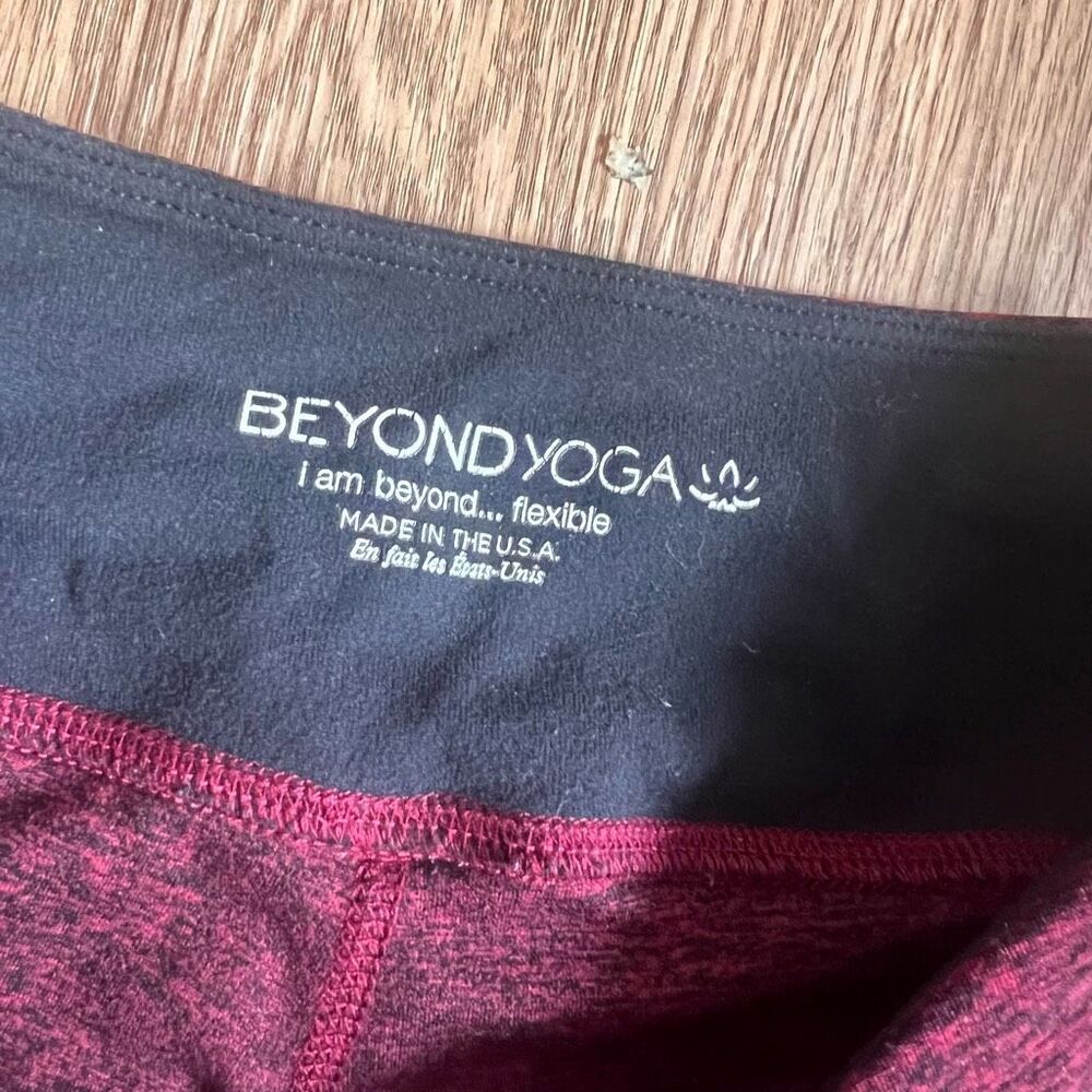 Beyond yoga caught in midi space dye heathered soft deep red high waisted leggin - Picture 4 of 4